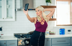 18 year old girl Nicole Ray showing off her tits and twat on golf course